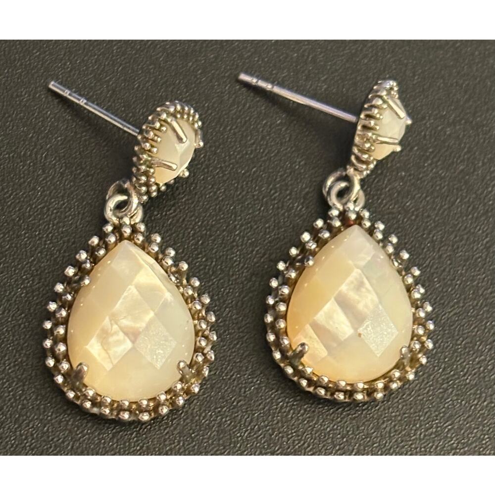 Authentic Kendra Scott White Mother of Pearl Drop Earrings Signed